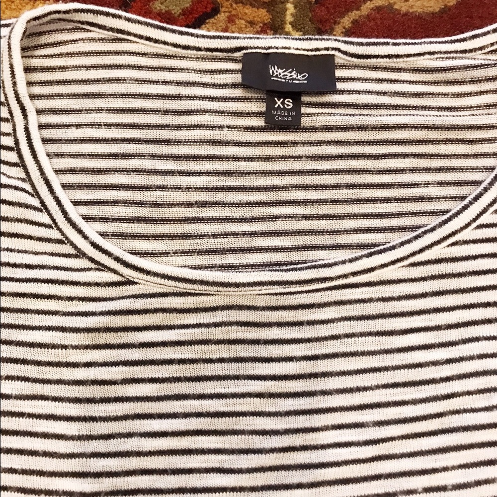 Mossimo Top - Picture 3 of 5